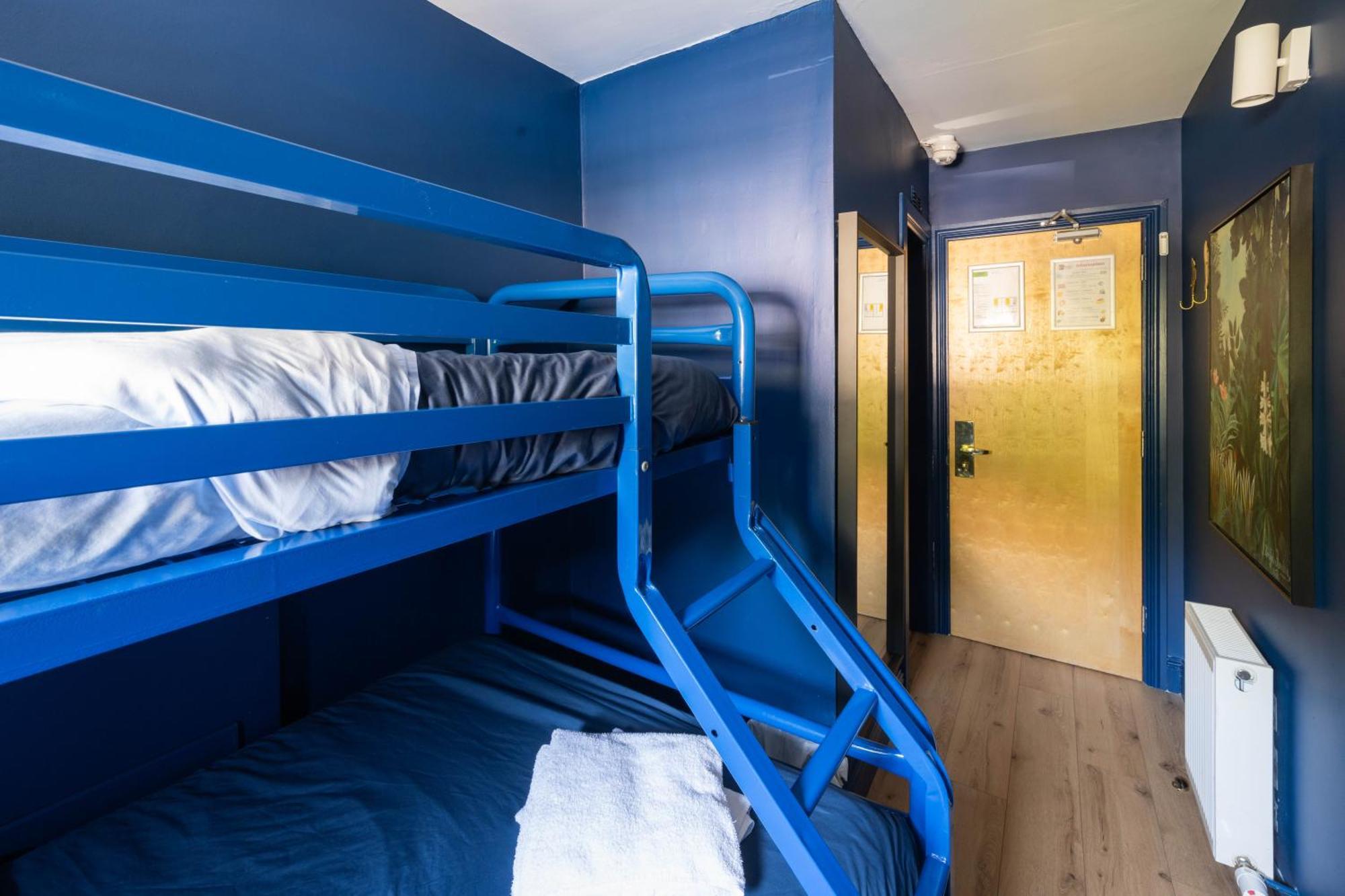 Double or Twin Room Bathroom