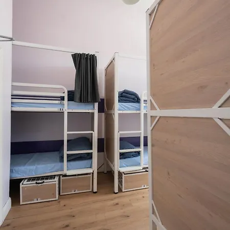 Sheilas Tourist Hostel-3